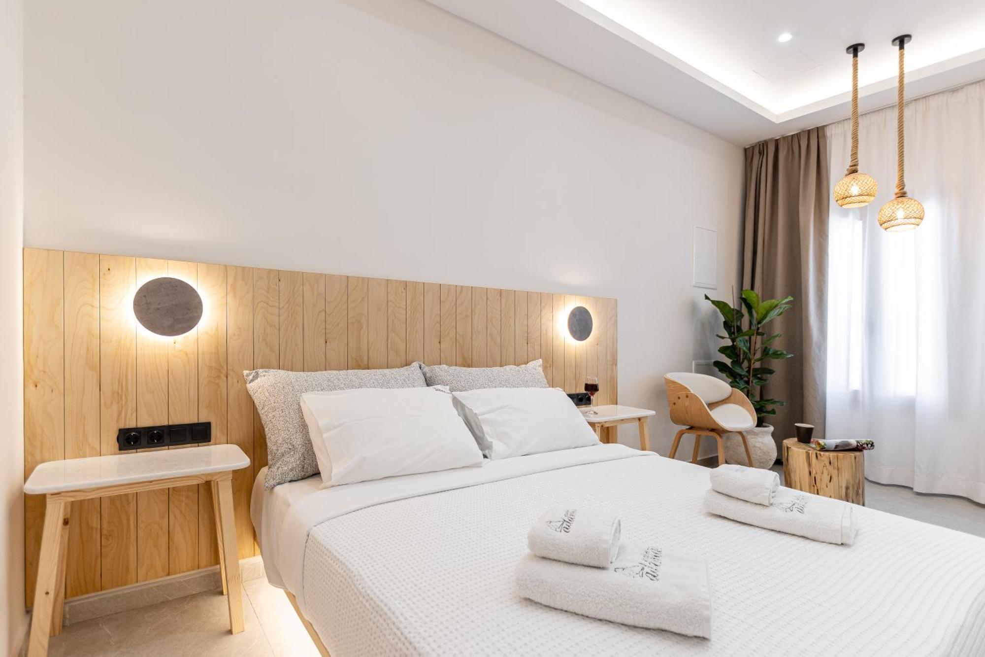 Adama'S Suites Naxos City Екстериор снимка