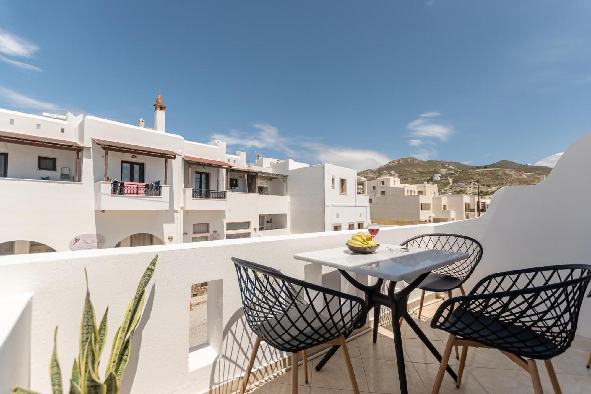 Adama'S Suites Naxos City Екстериор снимка