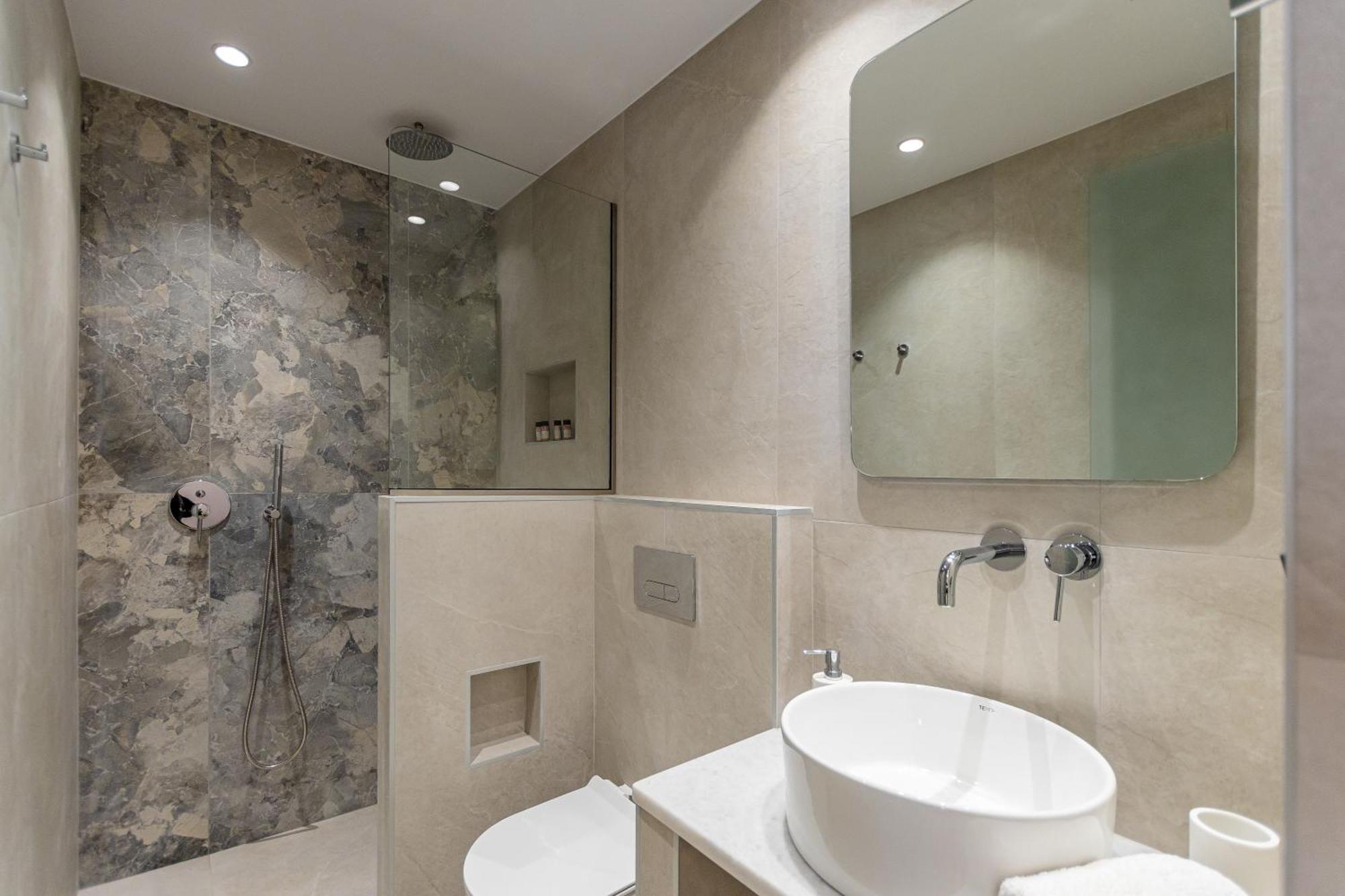 Adama'S Suites Naxos City Стая снимка
