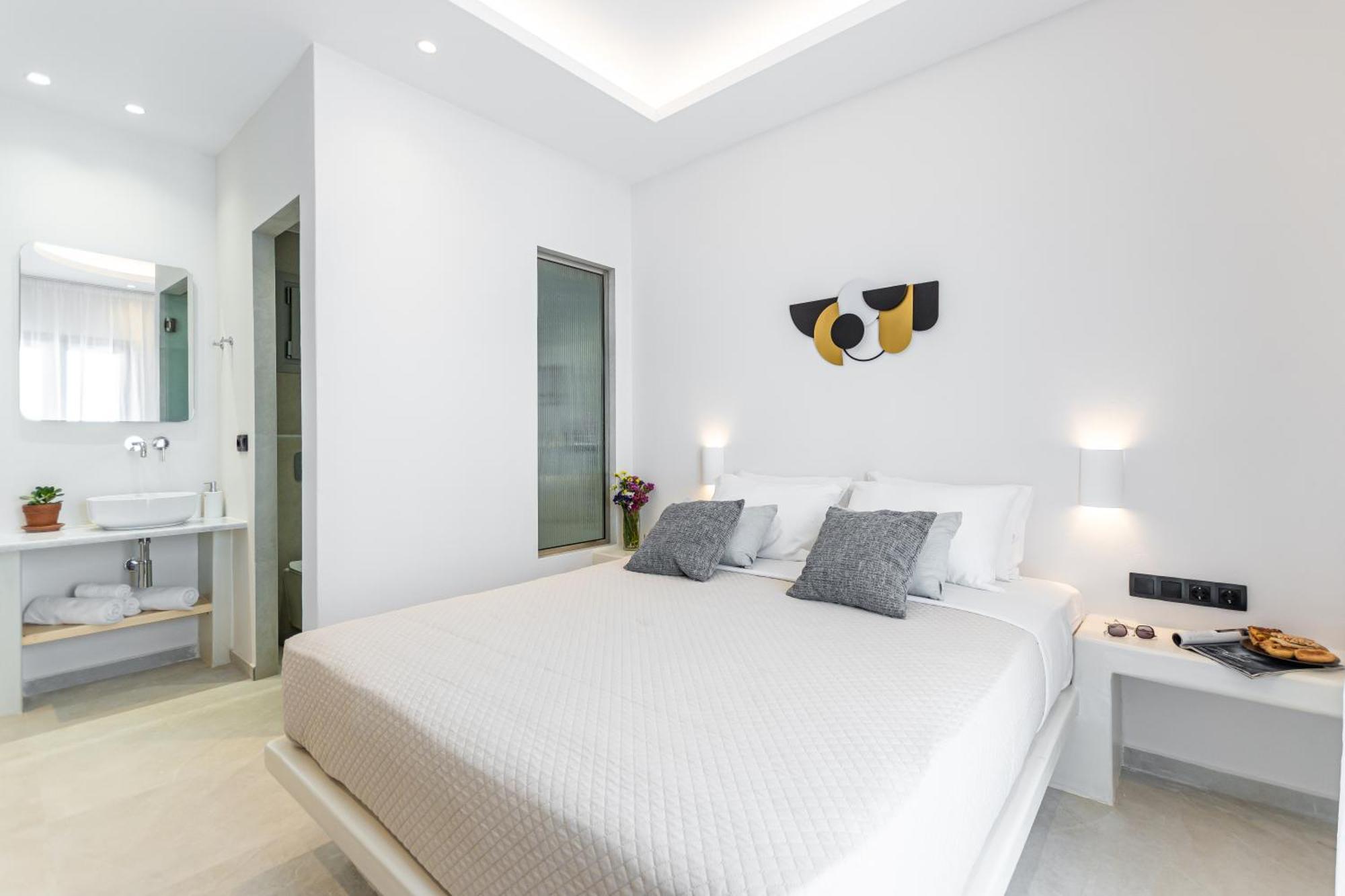 Adama'S Suites Naxos City Стая снимка